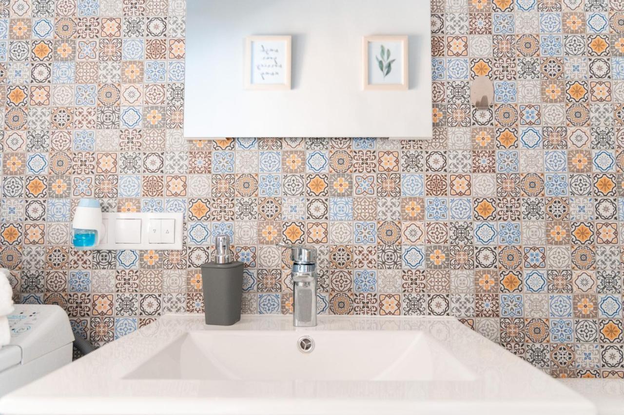 Bluesky Ultra-Central Premium Apartment オラデア エクステリア 写真